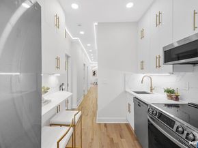 25 Russell Avenue, Edgewater NJ 07020