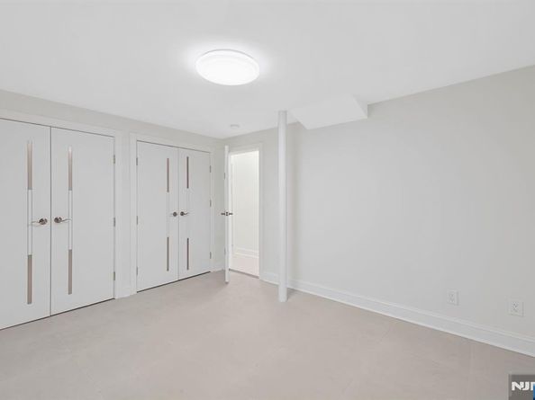 25 Russell Avenue, Edgewater NJ 07020