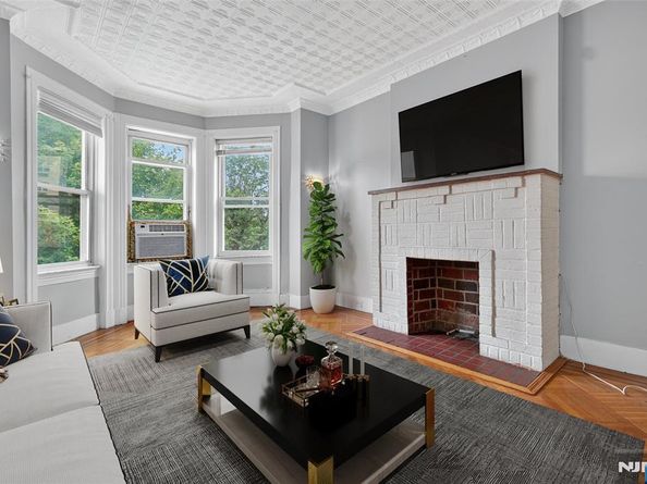 209 50th Street, West New York NJ 07093