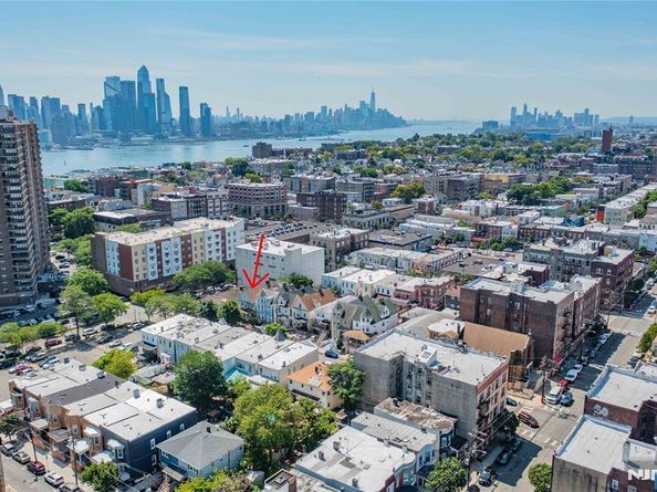 209 50th Street, West New York NJ 07093