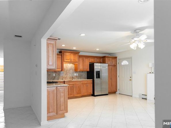 499 Morse Avenue, Ridgefield NJ 07657