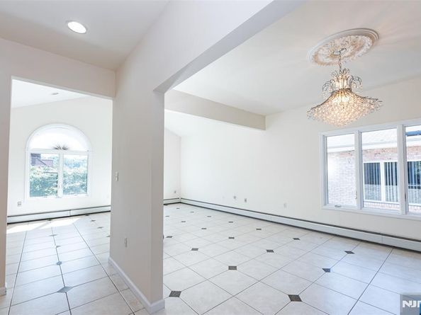 499 Morse Avenue, Ridgefield NJ 07657