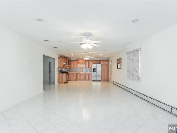 499 Morse Avenue, Ridgefield NJ 07657