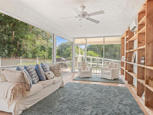 5750 James B Pirtle Ave, Southwest Ranches FL 33330
