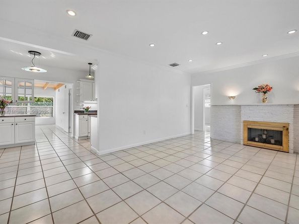 11111 SW 78th Ct, Pinecrest FL 33156