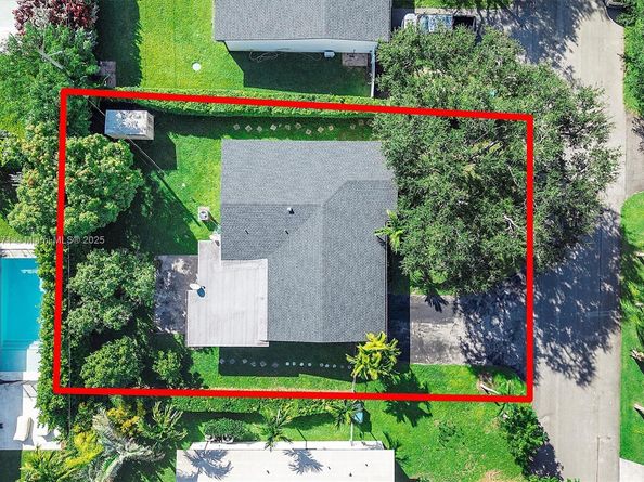 11111 SW 78th Ct, Pinecrest FL 33156