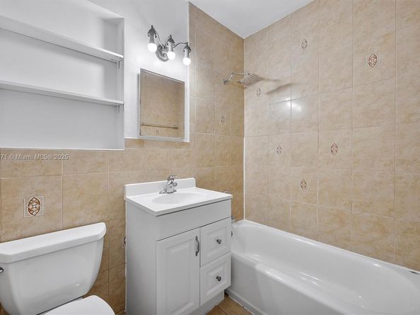 11111 SW 78th Ct, Pinecrest FL 33156