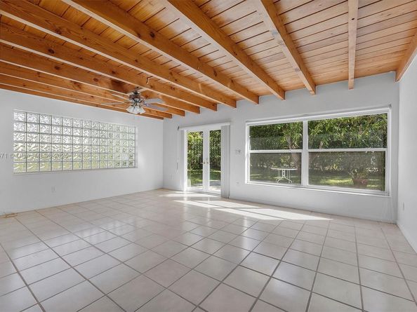 11111 SW 78th Ct, Pinecrest FL 33156