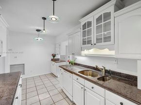 11111 SW 78th Ct, Pinecrest FL 33156