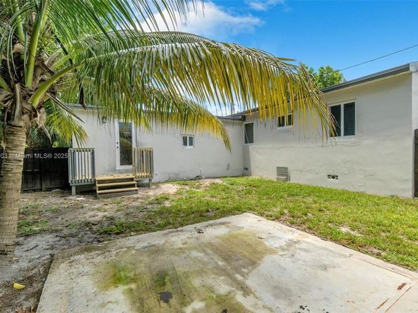 130 NE 169 Ter, North Miami Beach FL 33162