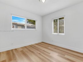 130 NE 169 Ter, North Miami Beach FL 33162