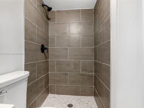 130 NE 169 Ter, North Miami Beach FL 33162