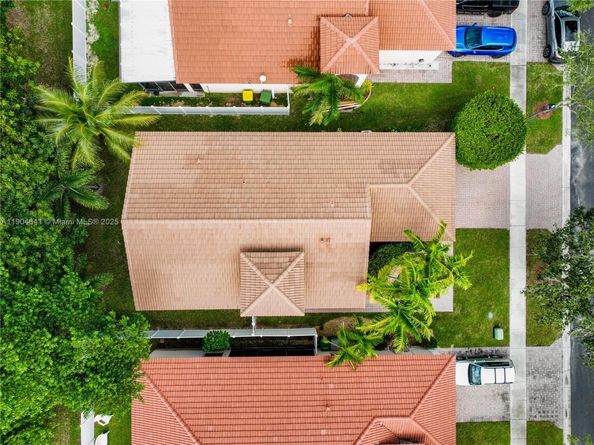 1640 NE 37th Ave, Homestead FL 33033