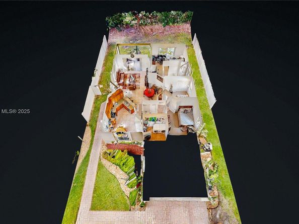 1640 NE 37th Ave, Homestead FL 33033