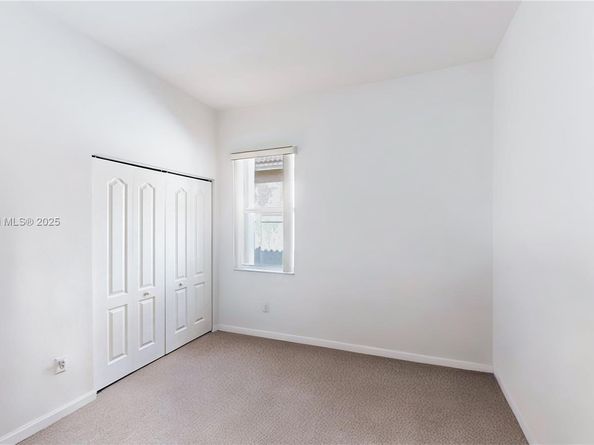 1640 NE 37th Ave, Homestead FL 33033