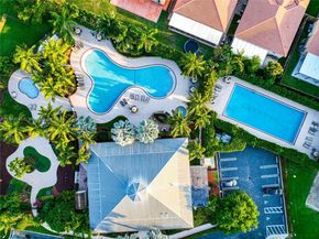 1640 NE 37th Ave, Homestead FL 33033