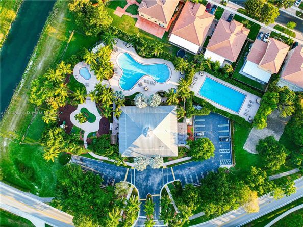 1640 NE 37th Ave, Homestead FL 33033