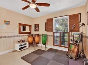 7521 SW 165th Ter, Palmetto Bay FL 33157