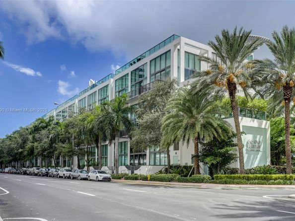6000 Collins Ave 304, Miami Beach FL 33140