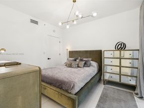 6000 Collins Ave 304, Miami Beach FL 33140