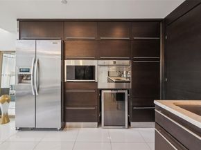 6000 Collins Ave 304, Miami Beach FL 33140