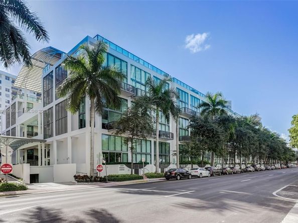 6000 Collins Ave 304, Miami Beach FL 33140