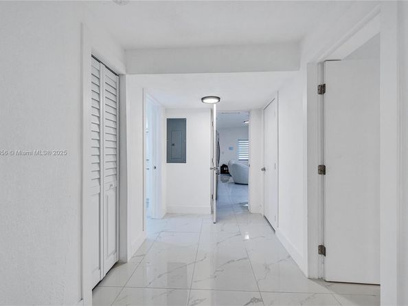 13550 NW 5th Ave, North Miami FL 33168