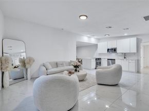 13550 NW 5th Ave, North Miami FL 33168