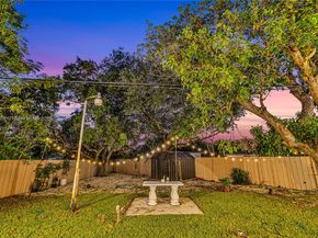 13550 NW 5th Ave, North Miami FL 33168