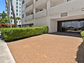 7125 Bay Dr 201, Miami Beach FL 33141