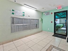 7125 Bay Dr 201, Miami Beach FL 33141