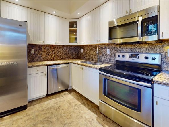 500 Three Islands Blvd L 25, Hallandale Beach FL 33009