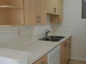 1185 Marseille Dr 209, Miami Beach FL 33141