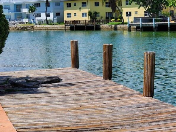 1185 Marseille Dr 209, Miami Beach FL 33141