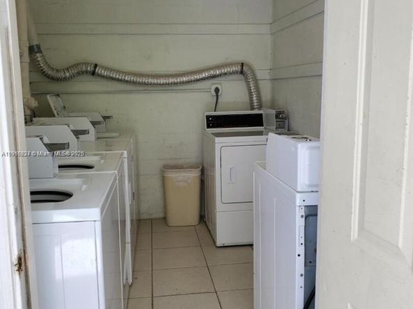 1185 Marseille Dr 209, Miami Beach FL 33141