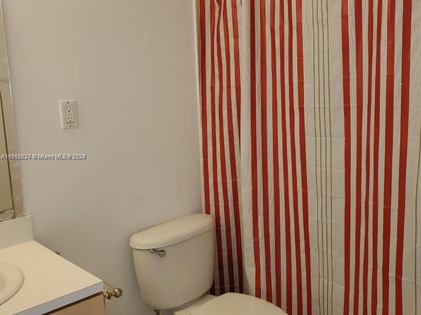 1185 Marseille Dr 209, Miami Beach FL 33141