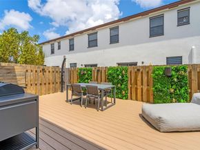 20865 NE 7th Ct, Miami FL 33179