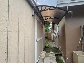 3830 NE 15th Ave, Pompano Beach FL 33064
