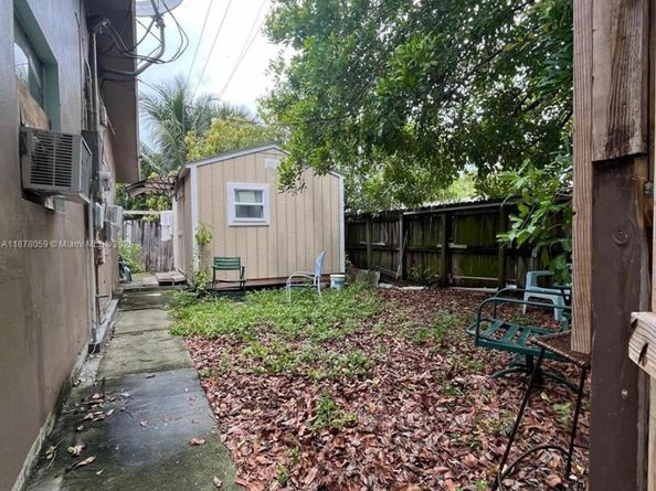 3830 NE 15th Ave, Pompano Beach FL 33064