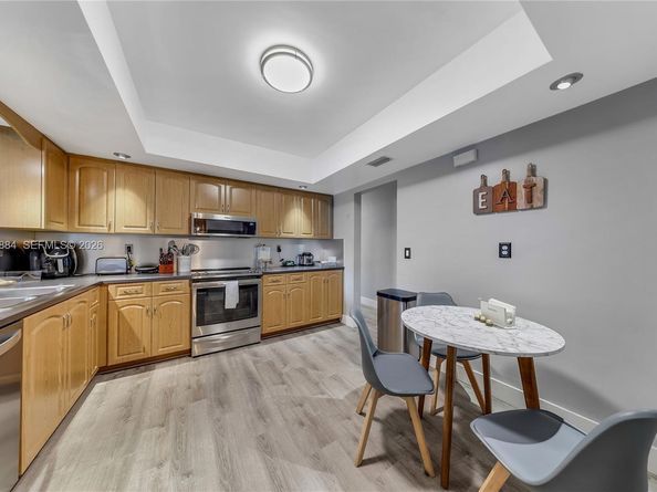 8331 NW 18th St, Pembroke Pines FL 33024