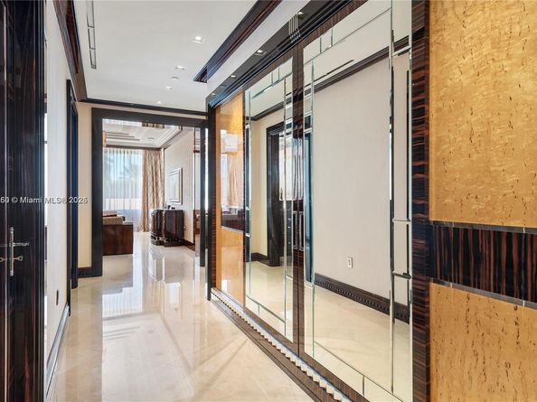 7112 Fisher Island Dr 7112, Miami Beach FL 33109