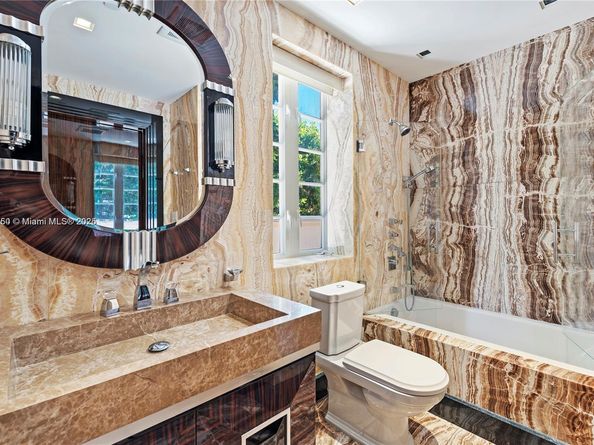 7112 Fisher Island Dr 7112, Miami Beach FL 33109