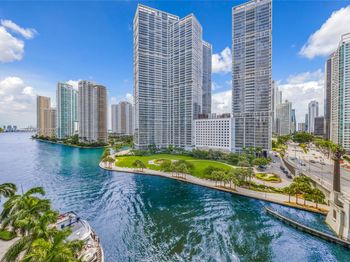 200 Biscayne Boulevard Way