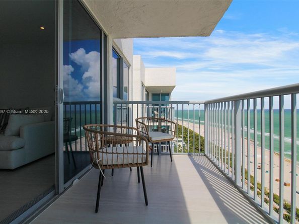 2655 Collins Ave PH2512, Miami Beach FL 33140