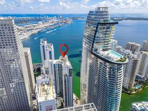 300 S Biscayne Blvd T2416, Miami FL 33131