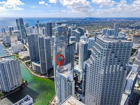 300 S Biscayne Blvd T2416, Miami FL 33131