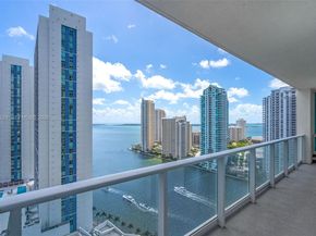 300 S Biscayne Blvd T2416, Miami FL 33131