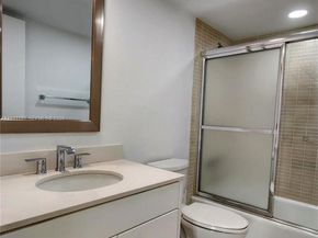 520 Brickell Key Dr A802, Miami FL 33131