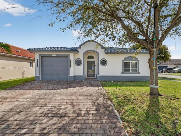 21143 SW 92nd Pl, Cutler Bay FL 33189