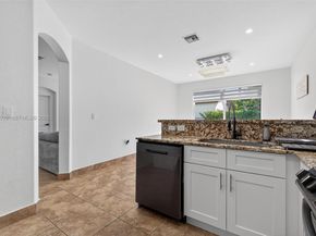 21143 SW 92nd Pl, Cutler Bay FL 33189